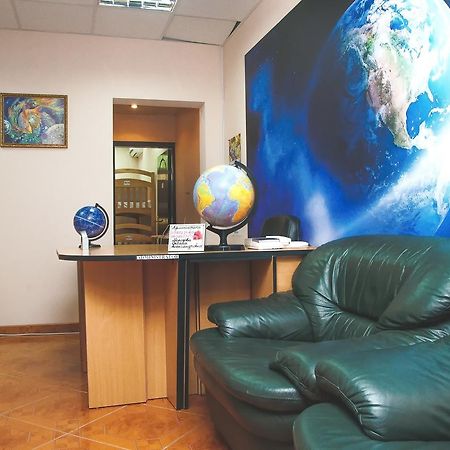 Globus Hostel Kiev Ngoại thất bức ảnh