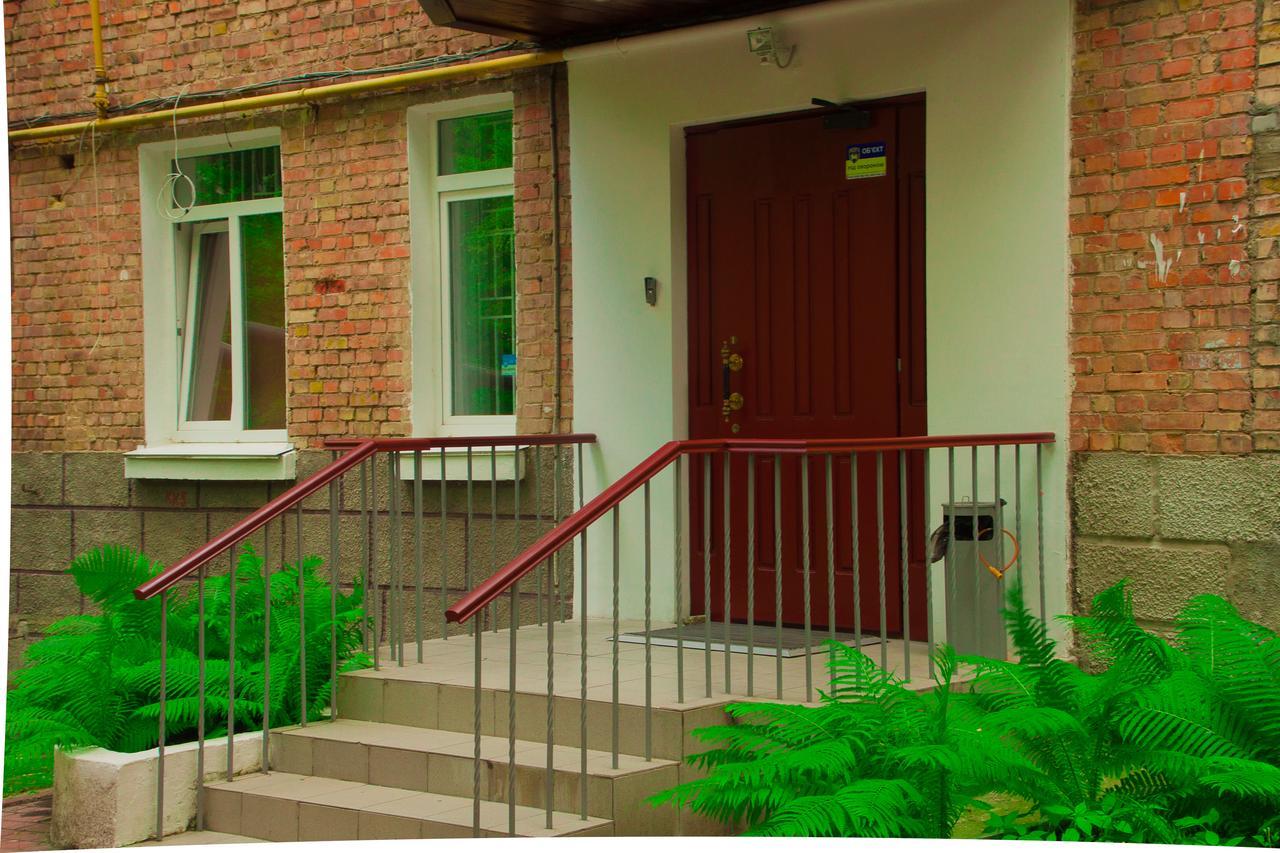 Globus Hostel Kiev Ngoại thất bức ảnh