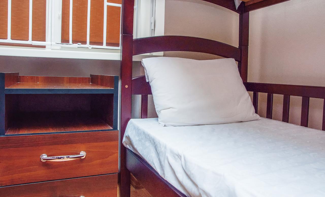 Globus Hostel Kiev Ngoại thất bức ảnh