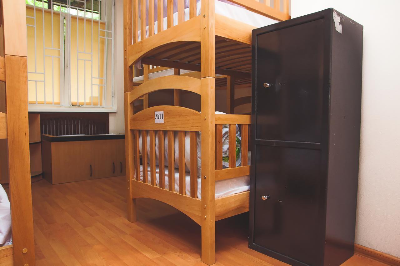 Globus Hostel Kiev Ngoại thất bức ảnh